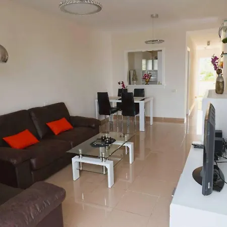 公寓 Casa El Duque With Sea View, Terrace, Heated Pool, 400m To El Duque Beach, Wifi, Sat-tv