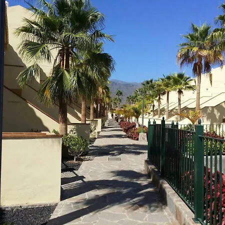 Casa El Duque With Sea View, Terrace, Heated Pool, 400m To El Duque Beach, Wifi, Sat-tv *