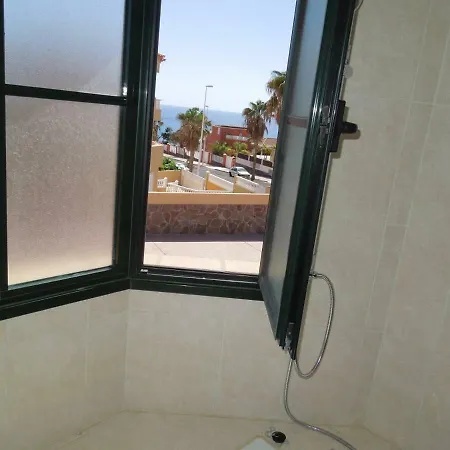 Apartment Casa El Duque With Sea View, Terrace, Heated Pool, 400m To El Duque Beach, Wifi, Sat-tv Costa Adeje (Tenerife)